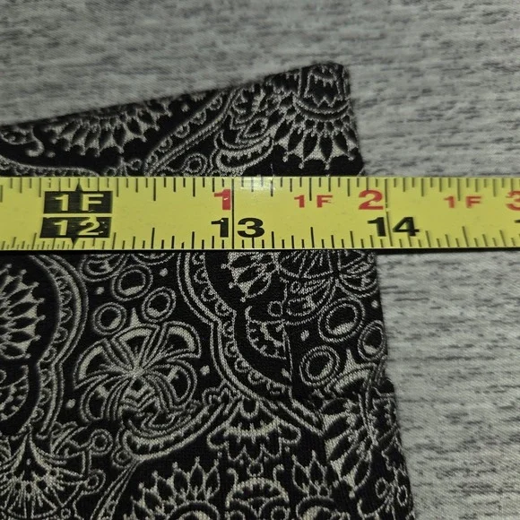 Harold's Black White Flowy Skirt Women's XS Bohemian Knee-Length Comfort Stretch - Picture 5 of 7